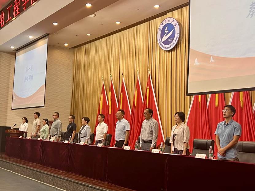 BEE08EDE6A912E26606F1BF585EE3368