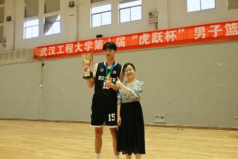 e74b752927c46edc5326f622c273dd0